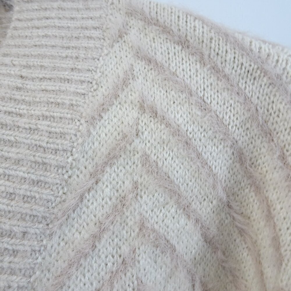 DownEast Cream Tan Chevron Striped Slouchy Cardigan Sweater Size S/M Eyelash - Picture 4 of 6
